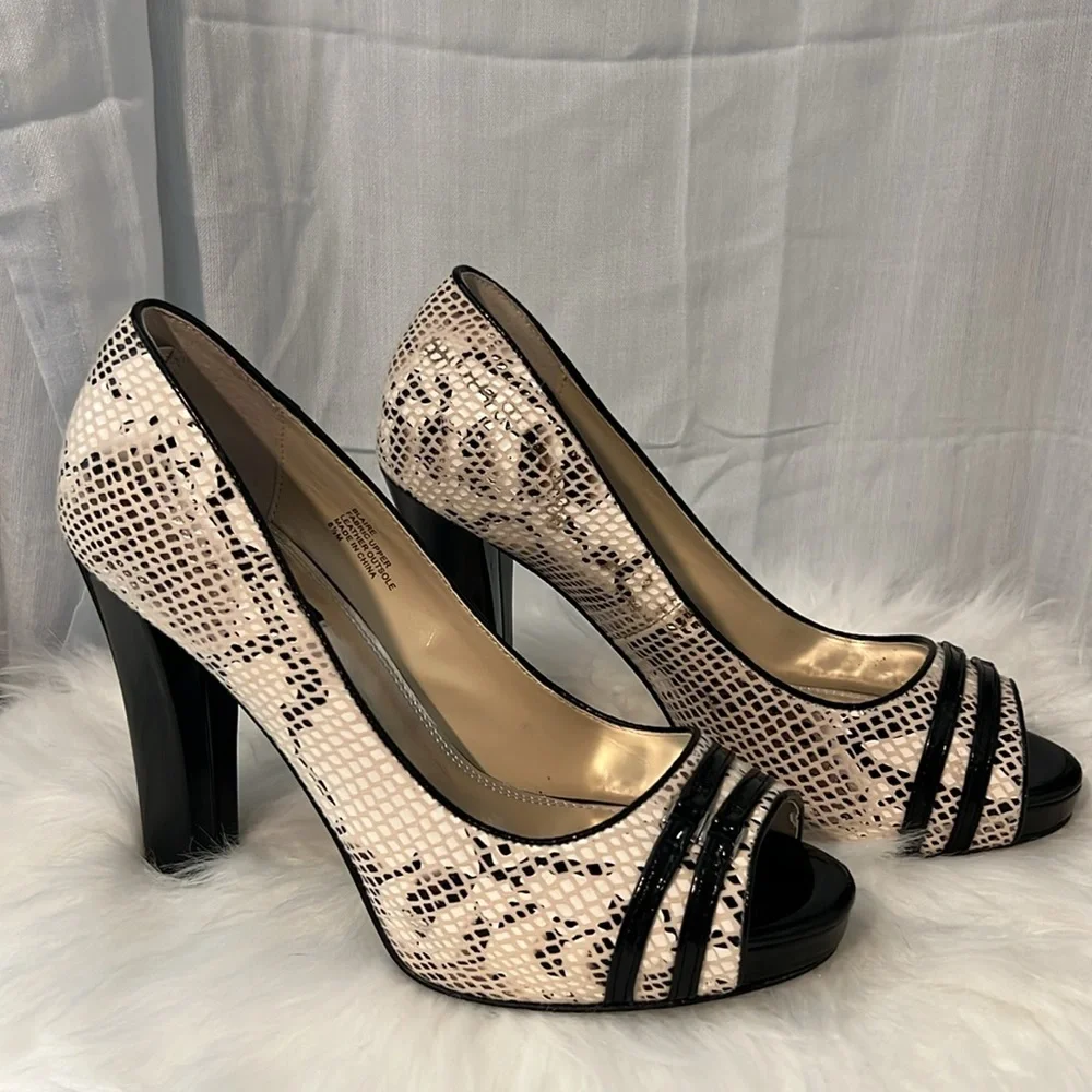 White House Black Market chic peep